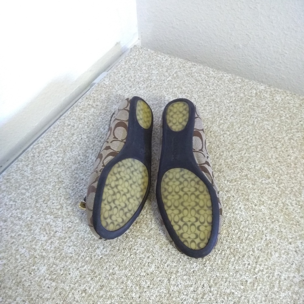 Coach Dotty Khaki Signature Flat Shoes - Picture 2 of 5
